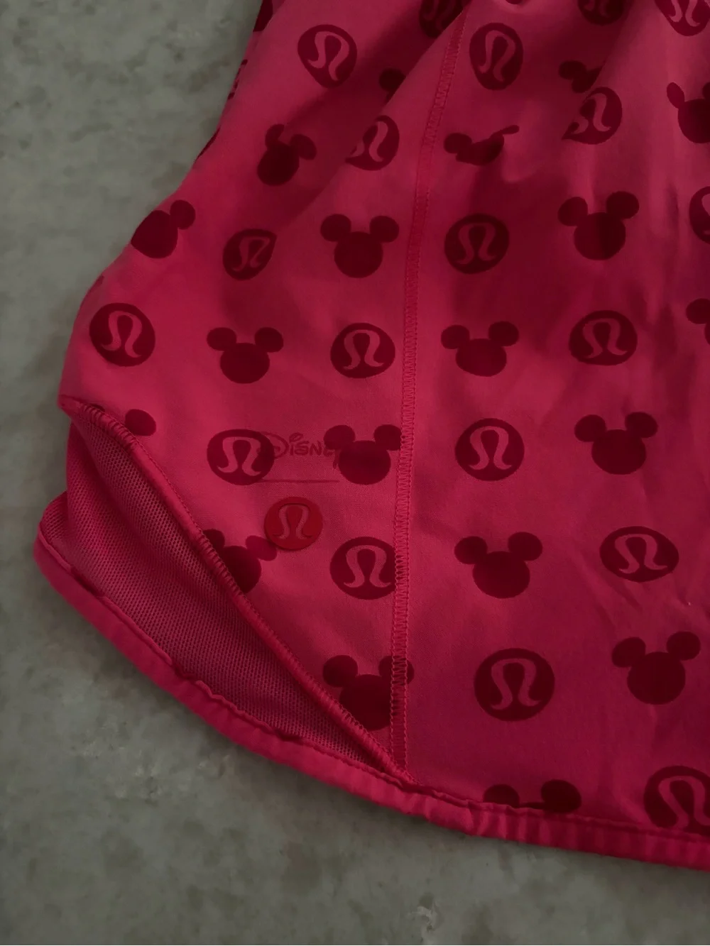 Disney x Lululemon Hotty Hot High-Rise Short 4